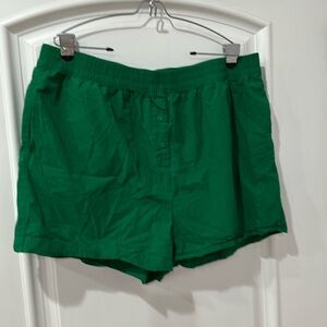 H&M 100% cotton green shorts size XL
